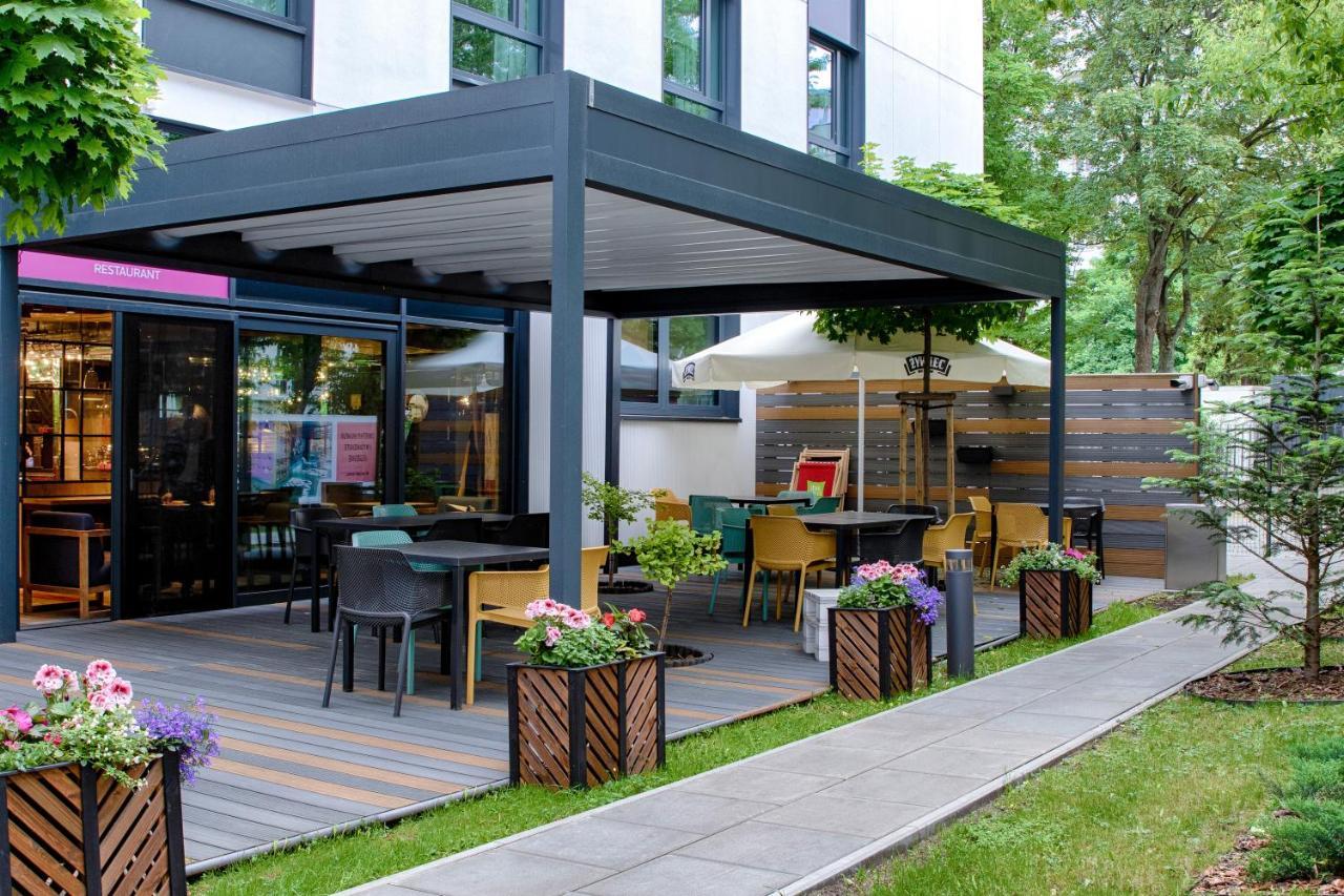 Ibis Styles Warszawa Centrum Bagian luar foto