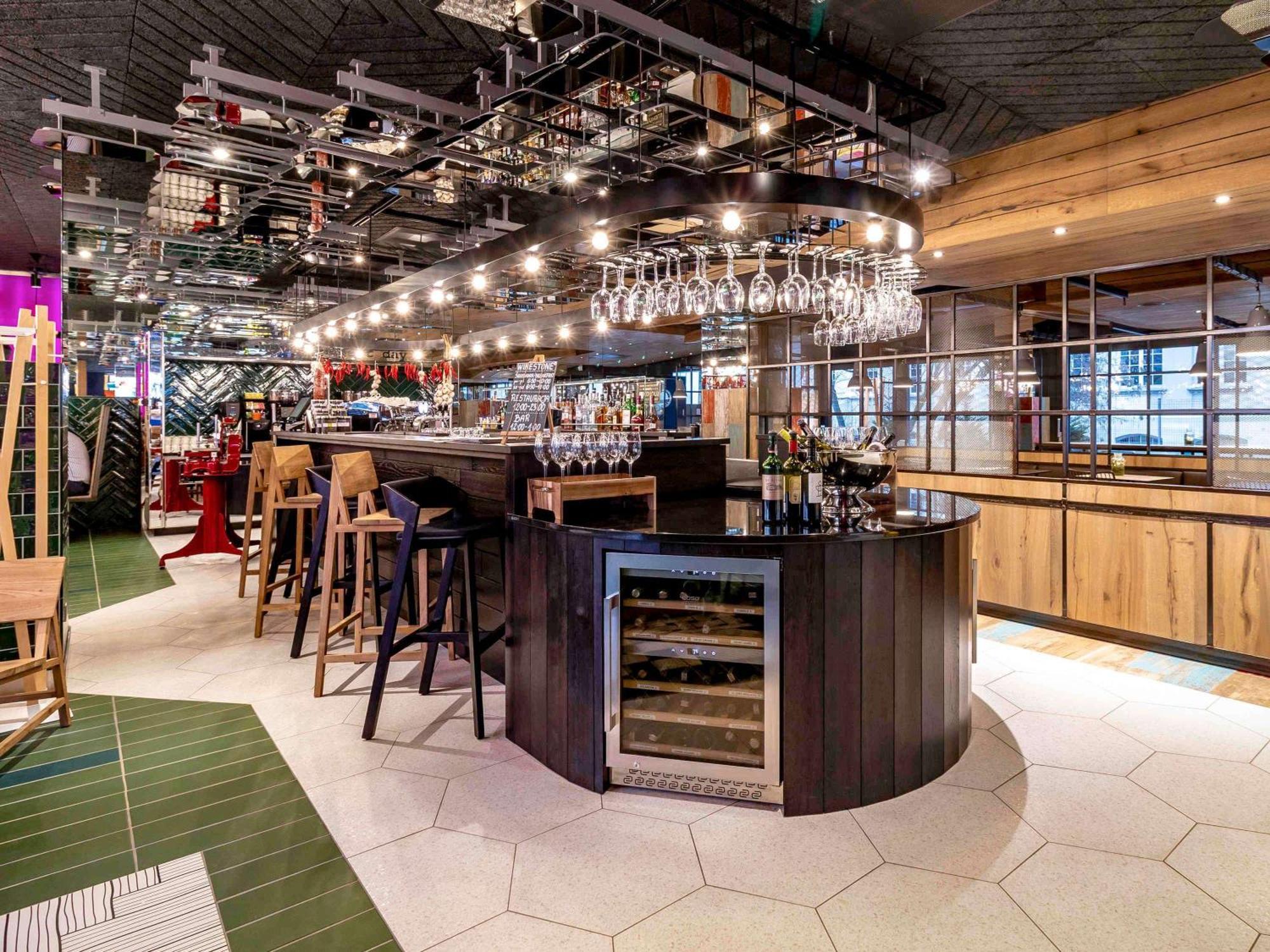 Ibis Styles Warszawa Centrum Bagian luar foto