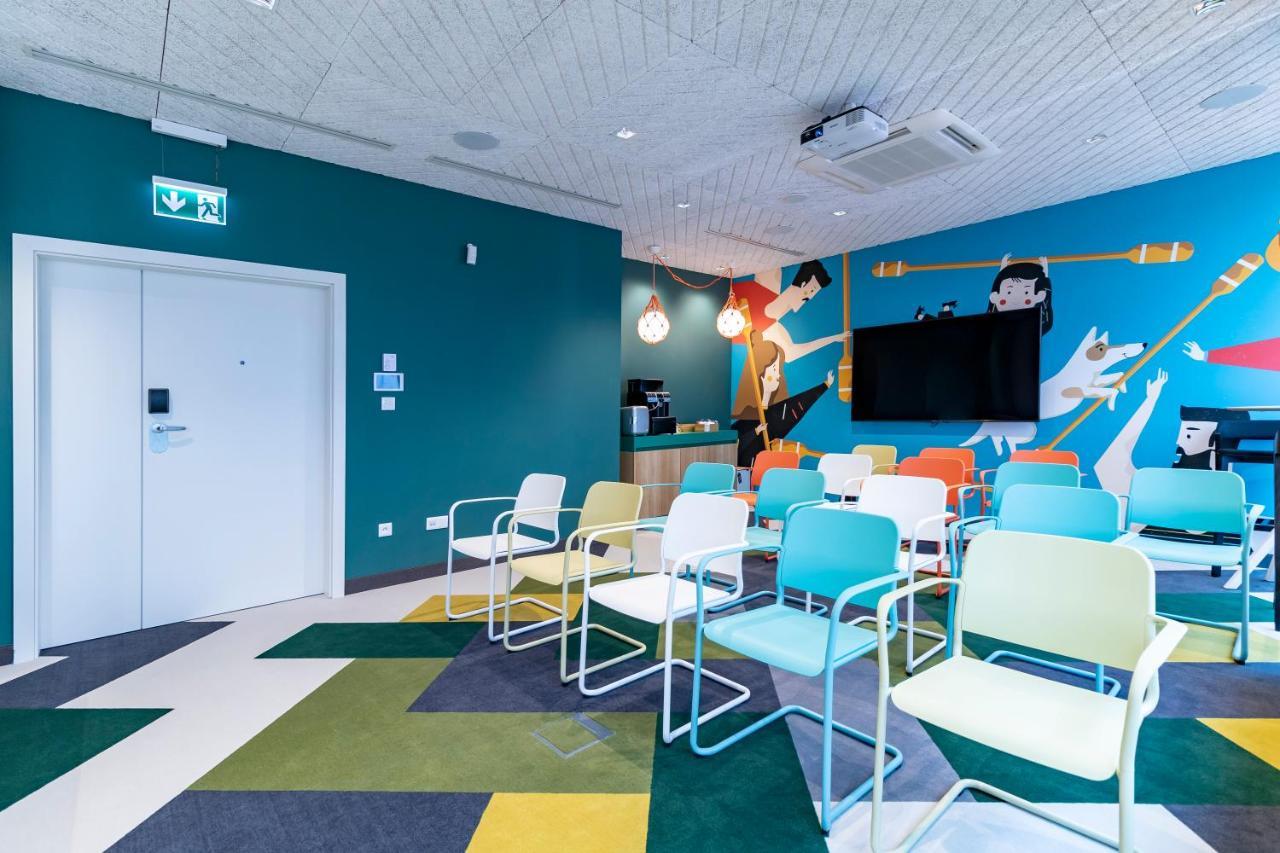 Ibis Styles Warszawa Centrum Bagian luar foto