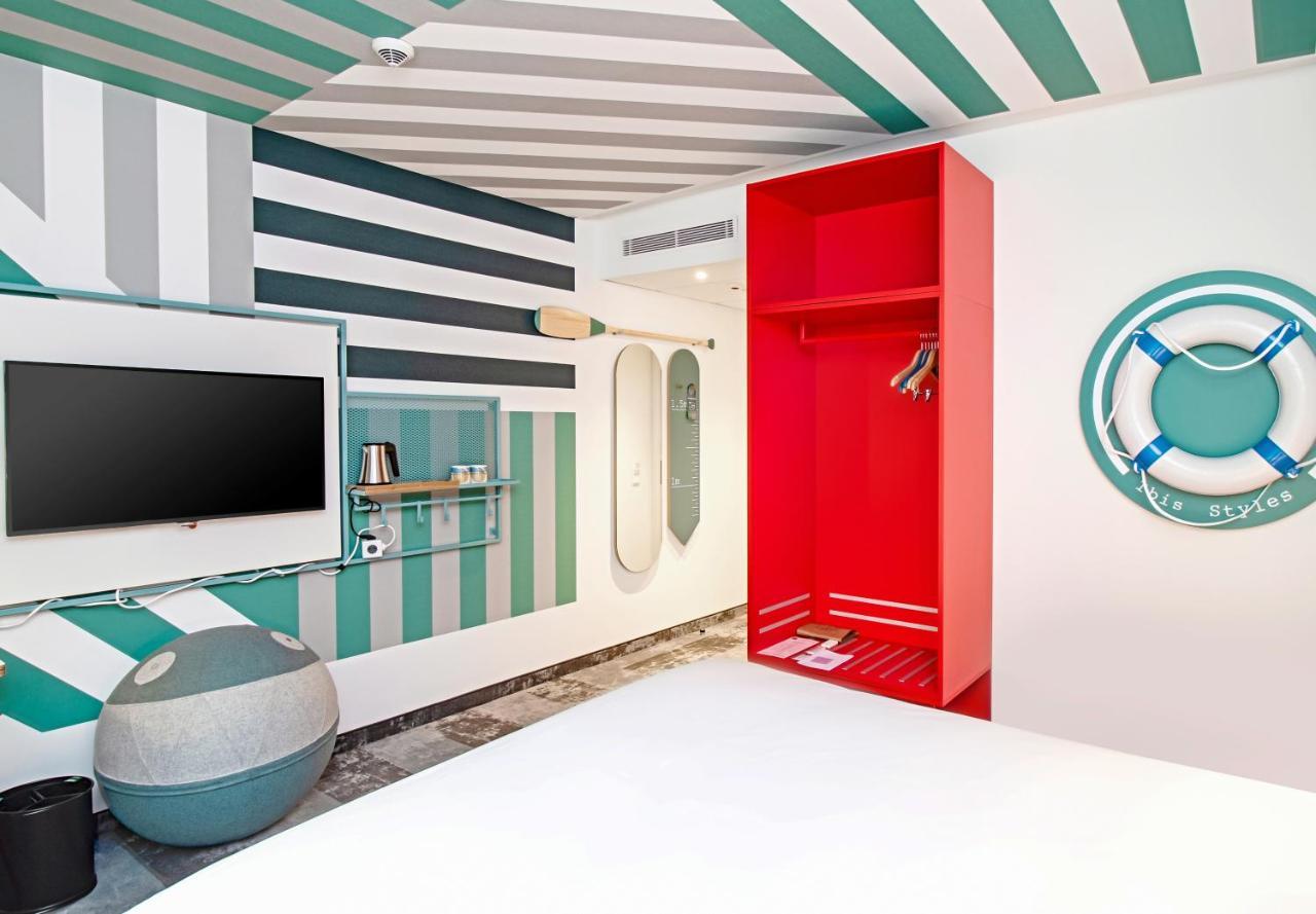 Ibis Styles Warszawa Centrum Bagian luar foto