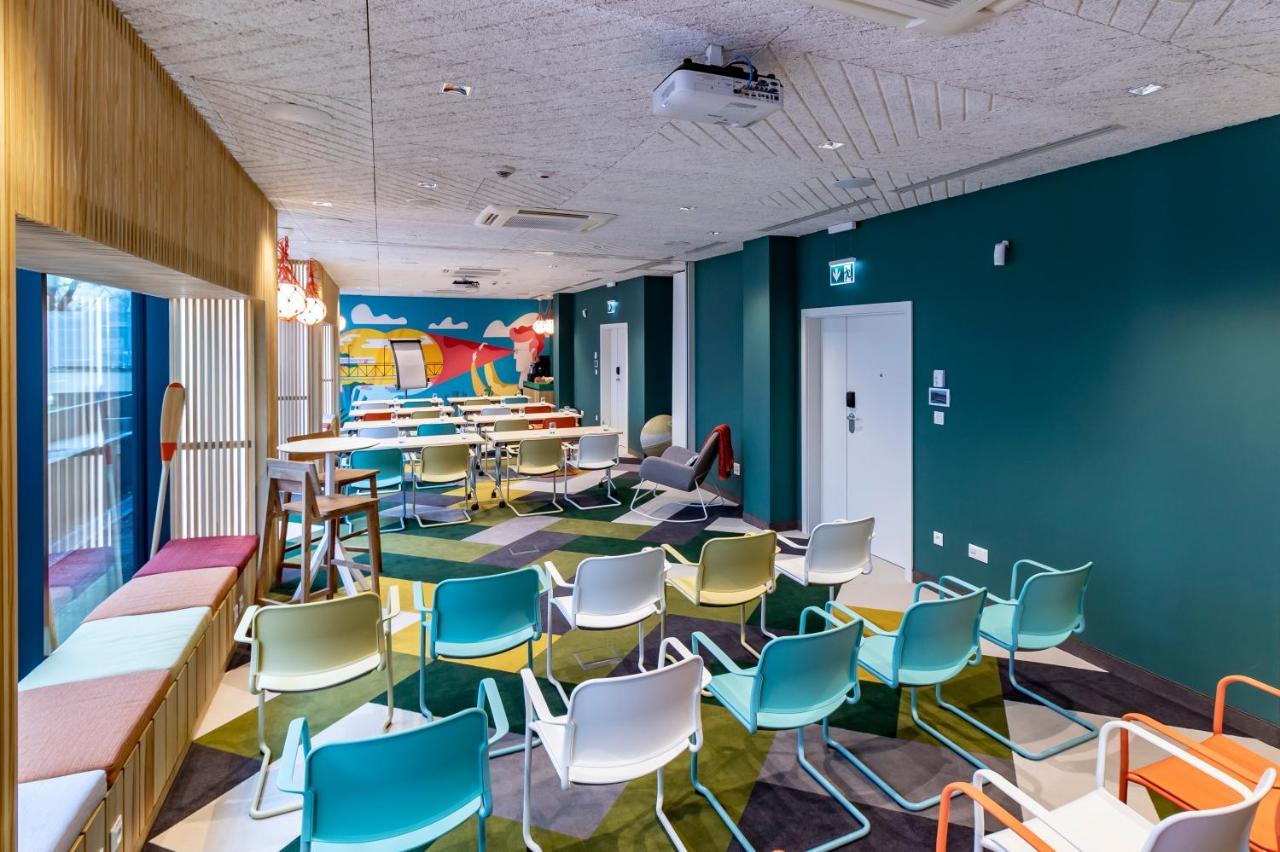 Ibis Styles Warszawa Centrum Bagian luar foto