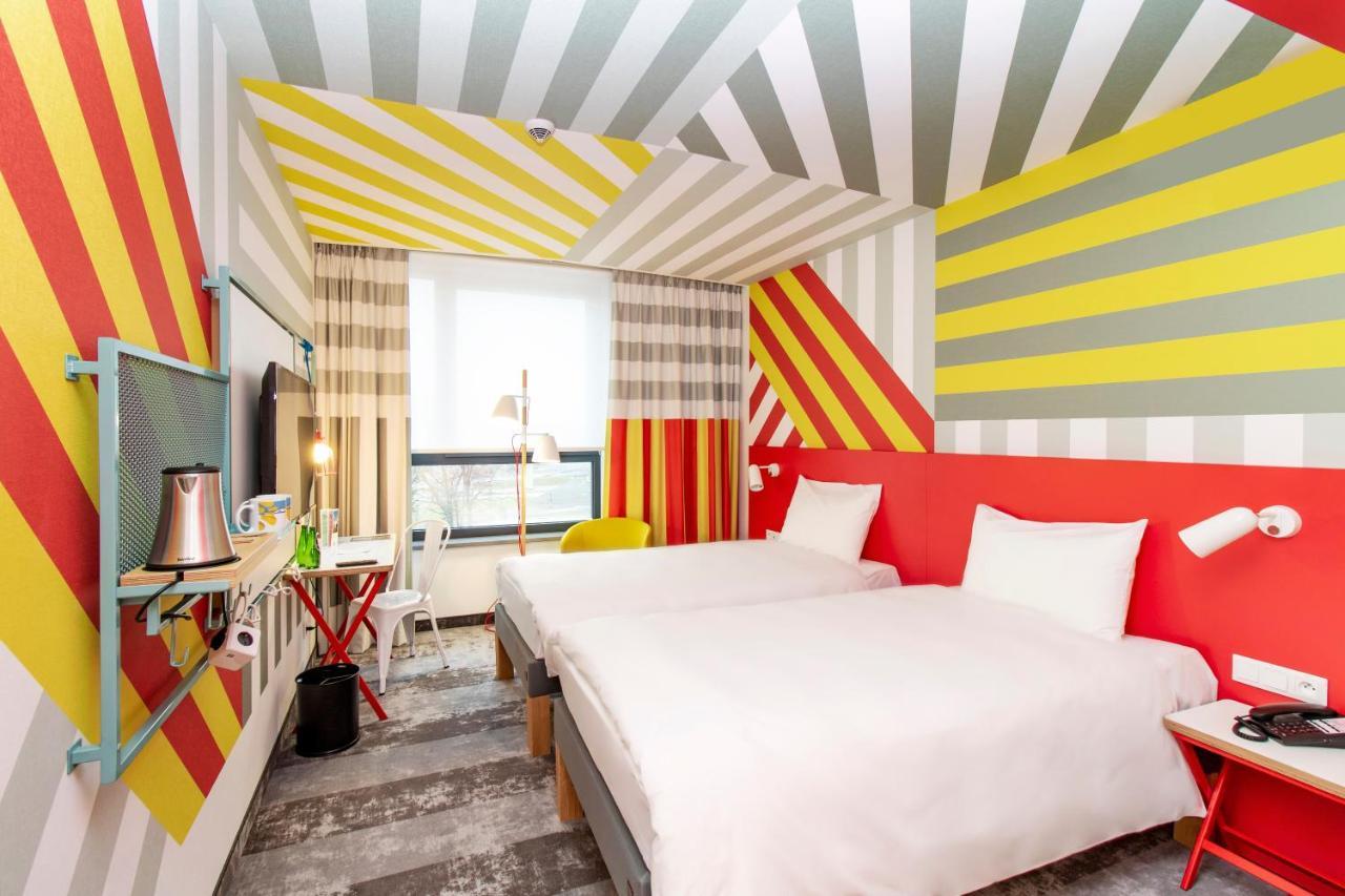 Ibis Styles Warszawa Centrum Bagian luar foto