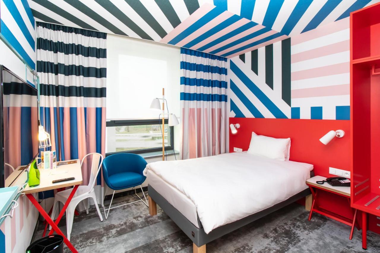 Ibis Styles Warszawa Centrum Bagian luar foto