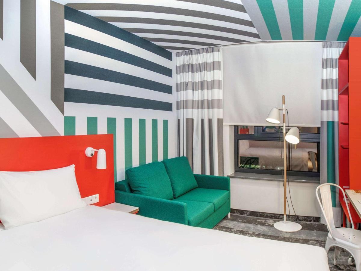 Ibis Styles Warszawa Centrum Bagian luar foto