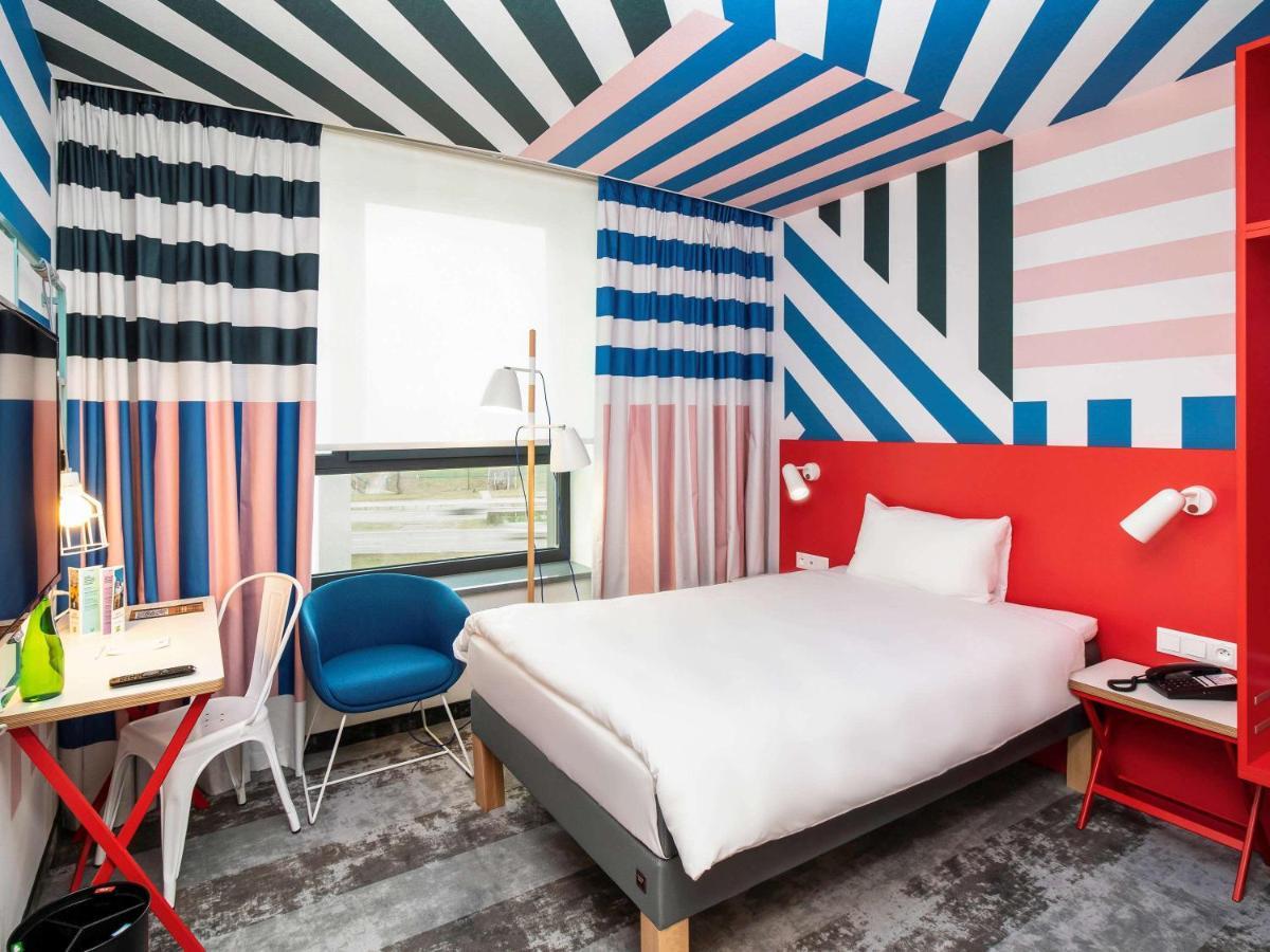 Ibis Styles Warszawa Centrum Bagian luar foto