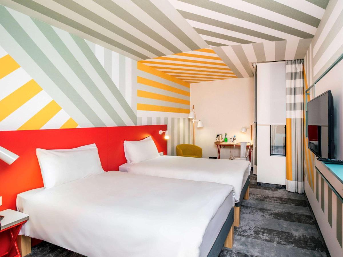 Ibis Styles Warszawa Centrum Bagian luar foto